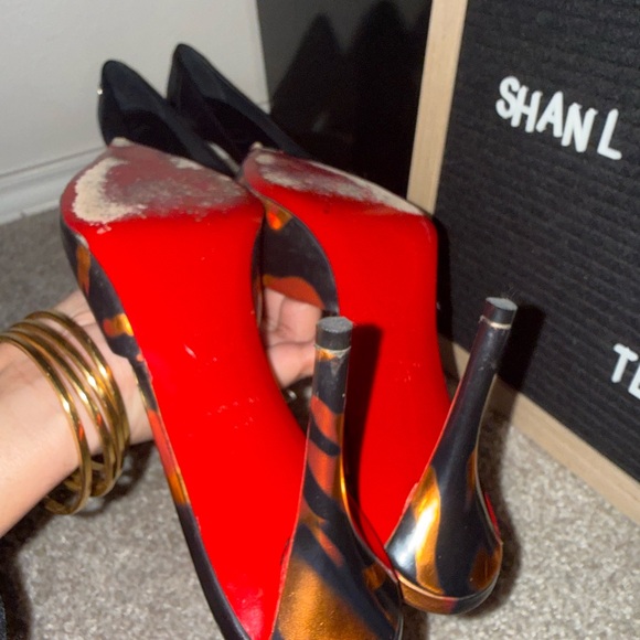 Christian Louboutin CL in 90-80mm fire heels Size - Picture 3 of 11